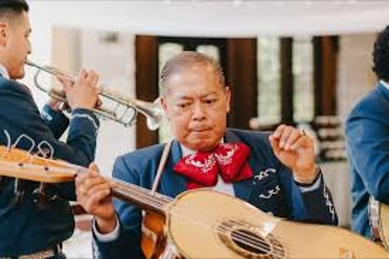 Gallery photo 4 of Mariachi Cielo Azul