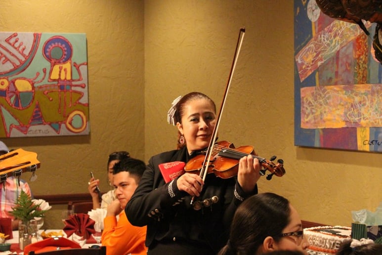 Gallery photo 1 of Mariachi Jazmin