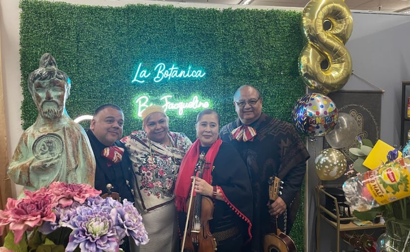 Gallery photo 16 of Mariachi Jazmin