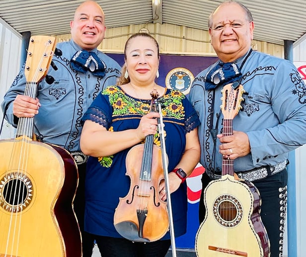 Gallery photo 27 of Mariachi Jazmin