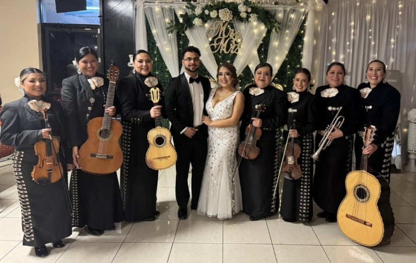 Gallery photo 1 of Mariachi Damas de Tejas