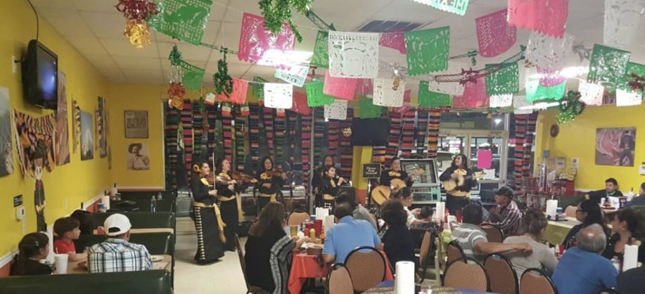 Gallery photo 3 of Mariachi Damas de Tejas