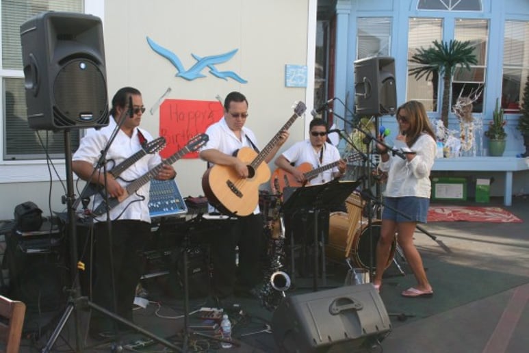 Gallery photo 17 of Mariachi Romanza