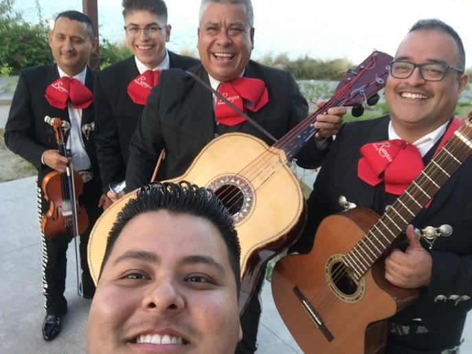 Gallery photo 15 of Mariachi Romanza