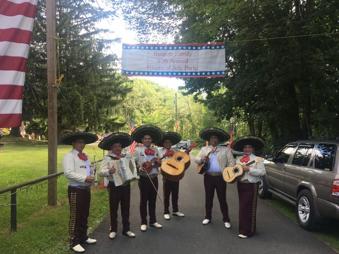 Gallery photo 1 of Mariachi Perla de Michoacán
