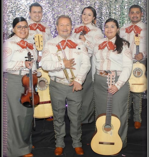 Gallery photo 4 of Mariachi Esencia de Mexico
