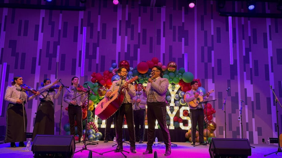 Gallery photo 6 of Mariachi Esperanza de Las Vegas