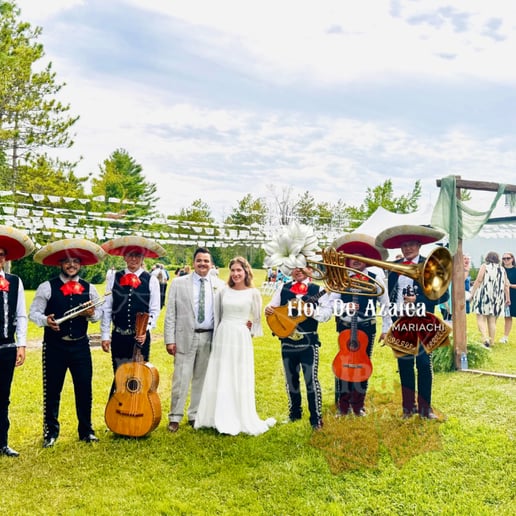 Gallery photo 10 of Mariachi Flor de Azalea