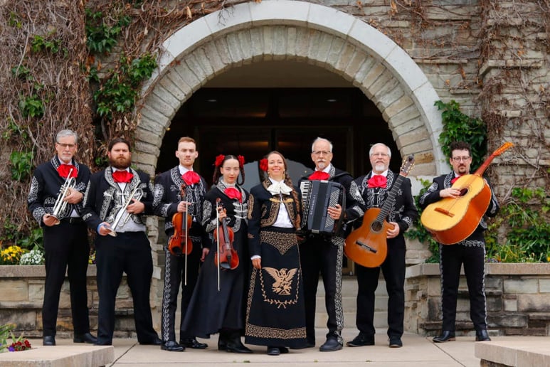 Gallery photo 4 of Mariachi Flor de Missouri