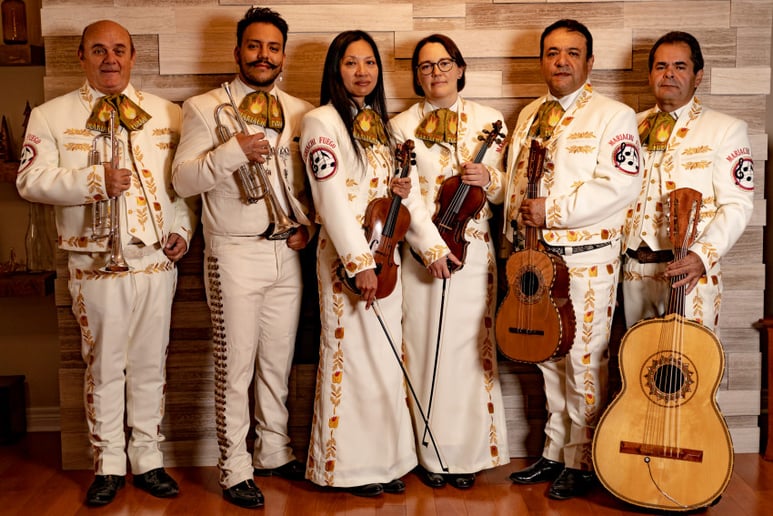 Gallery photo 1 of Mariachi Fuego