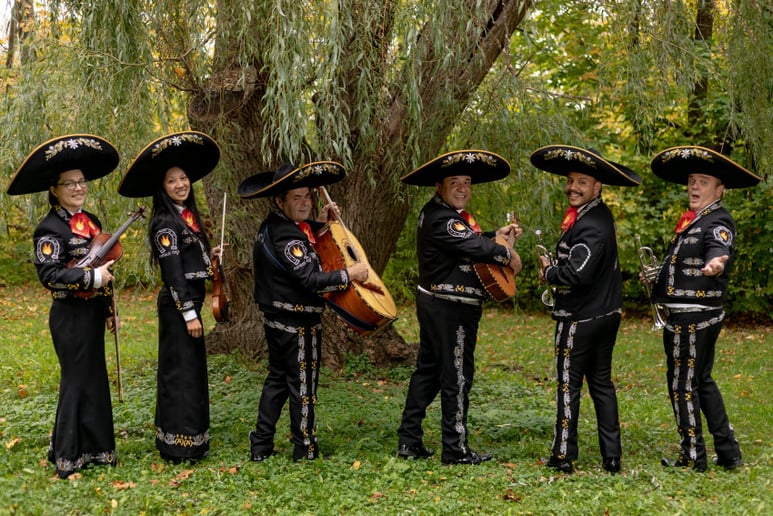 Gallery photo 3 of Mariachi Fuego
