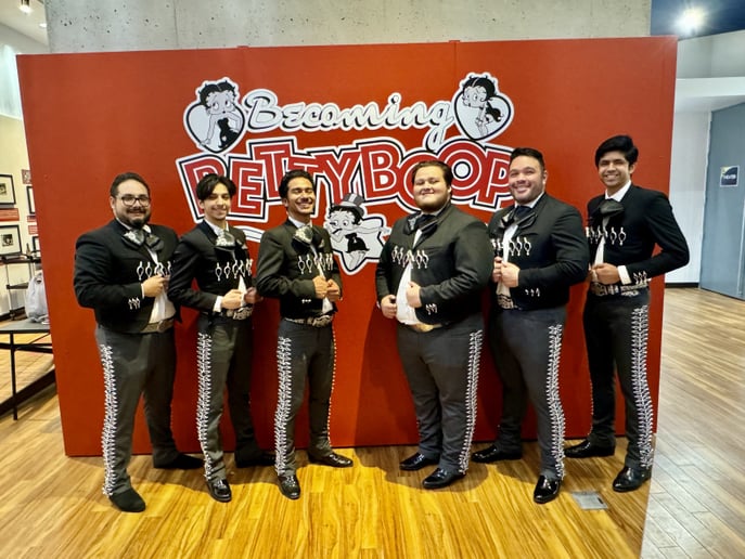Gallery photo 3 of Mariachi Fuente Originado en San Diego