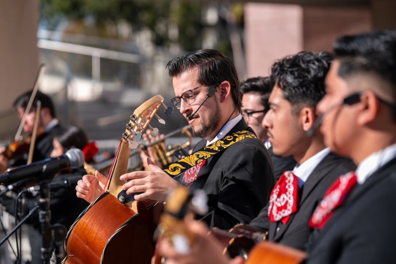 Gallery photo 4 of Mariachi Los Santaneros