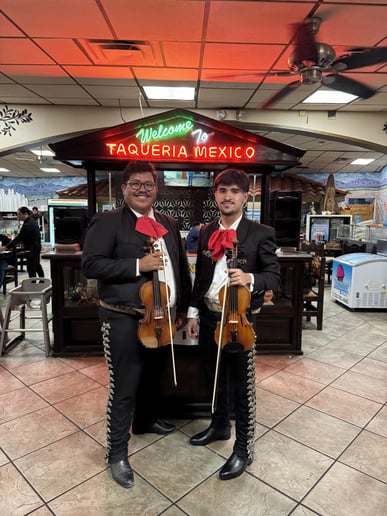 Gallery photo 10 of Mariachi Jalisciense