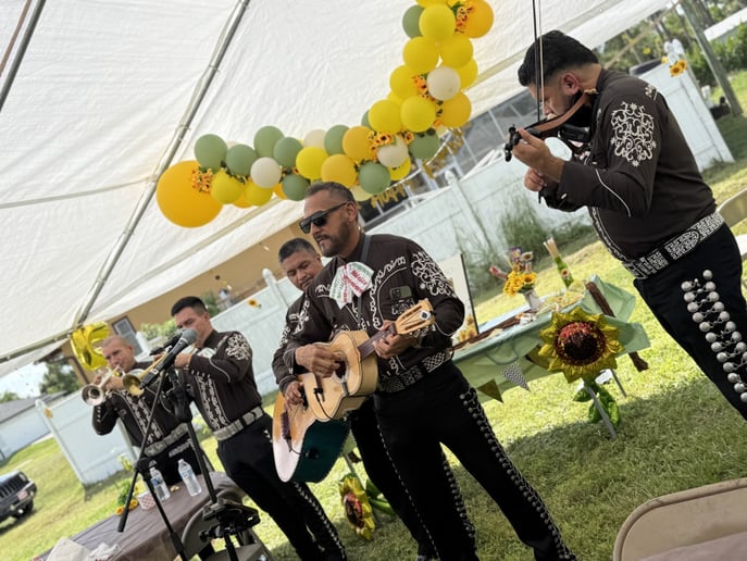 Gallery photo 1 of Mariachi Joya de America