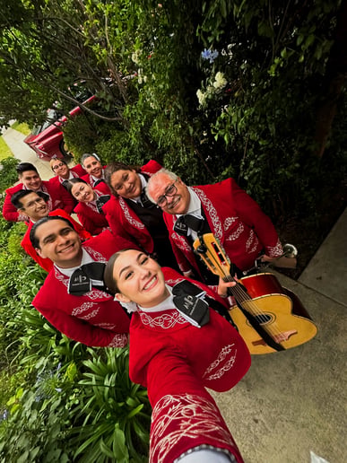 Gallery photo 11 of Mariachi Los Catrines