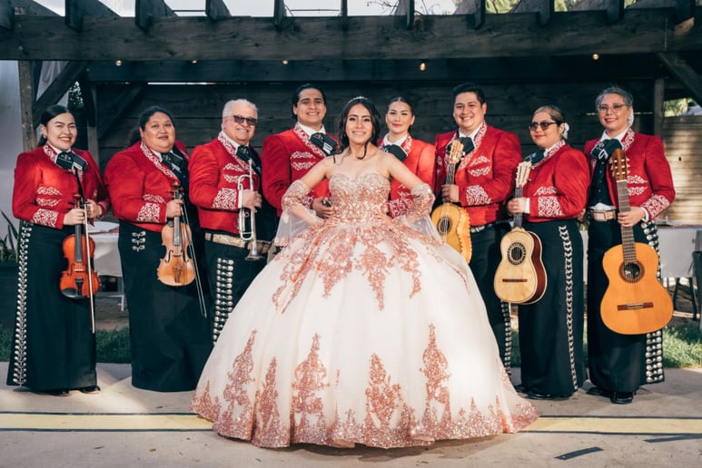 Gallery photo 1 of Mariachi Los Catrines