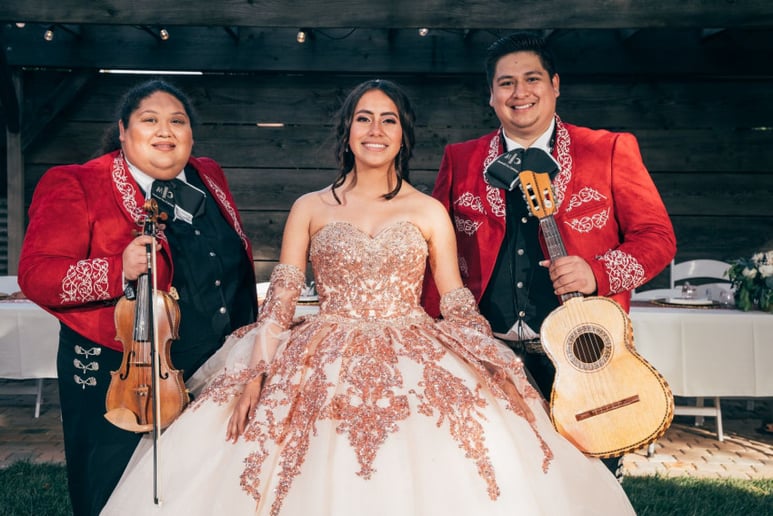 Gallery photo 3 of Mariachi Los Catrines