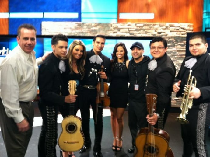 Gallery photo 11 of Mariachi Los Reyes