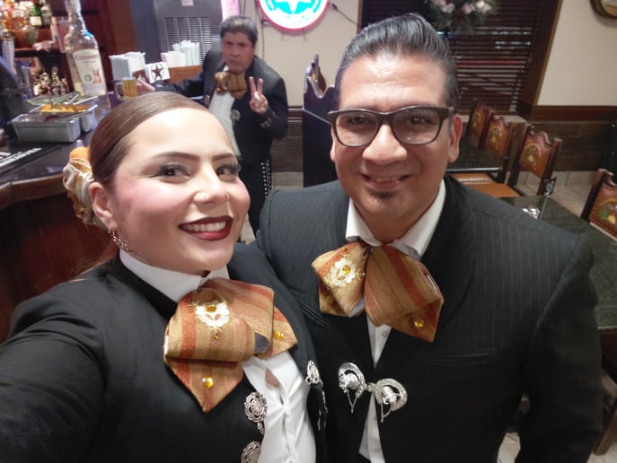 Gallery photo 8 of Mariachi Los Reyes