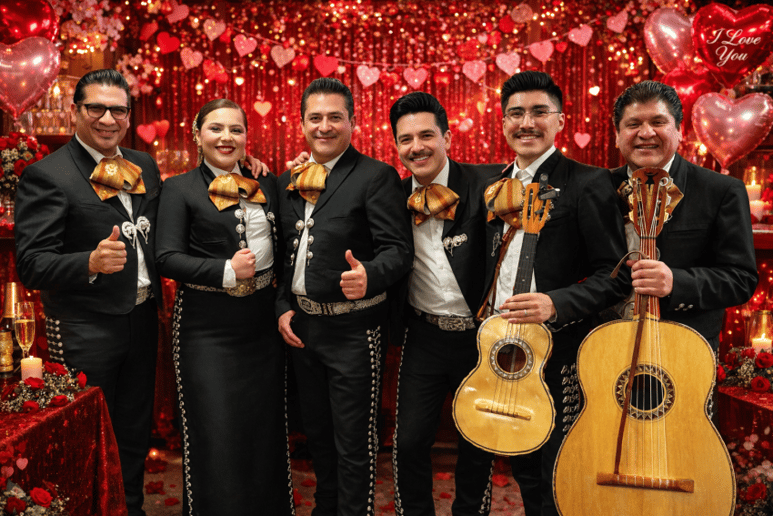 Gallery photo 6 of Mariachi Los Reyes