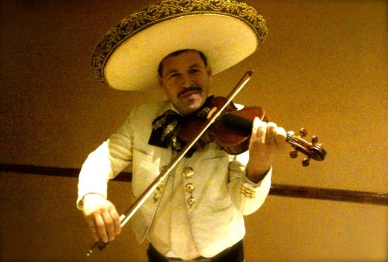 Gallery photo 3 of Mariachi Los Cazadores