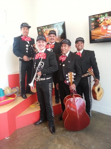 Gallery photo 10 of Mariachi  Los  Plateados