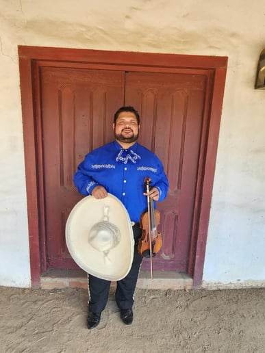 Gallery photo 14 of Mariachi Mi Mexico