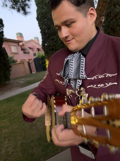 Gallery photo 13 of Mariachi Mi Mexico