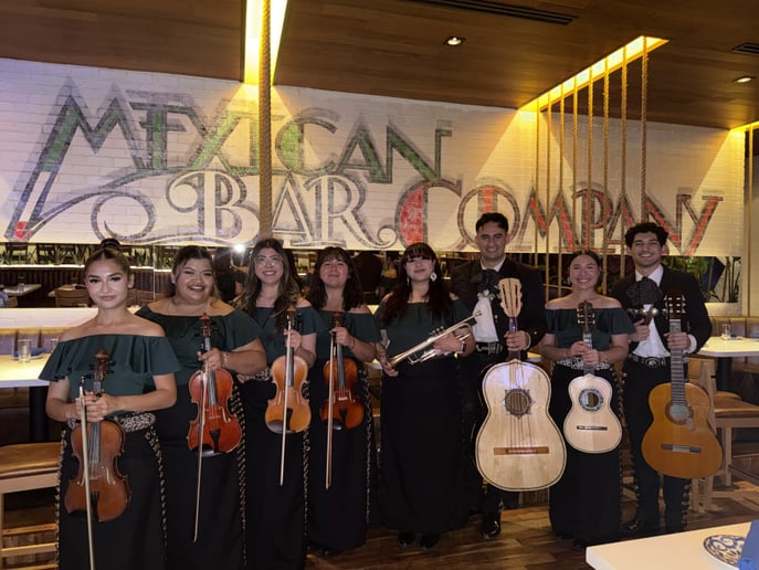 Gallery photo 1 of Mariachi Quetzal
