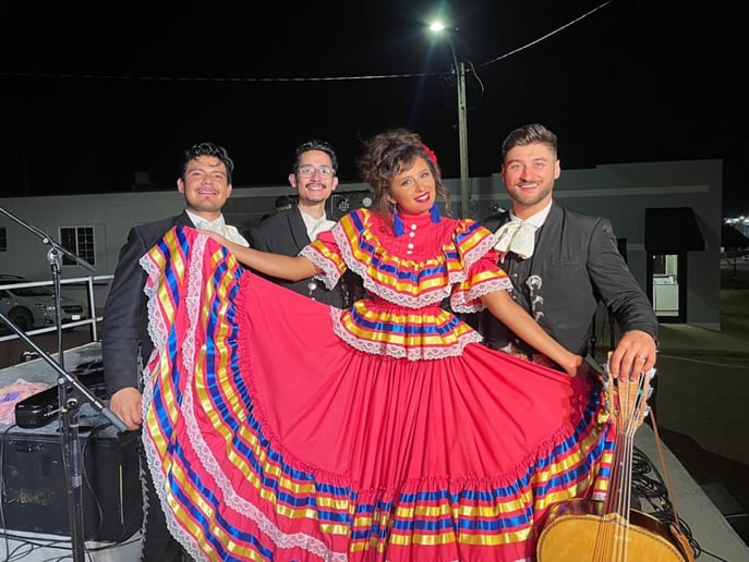 Gallery photo 1 of Mariachi Los Caballeros