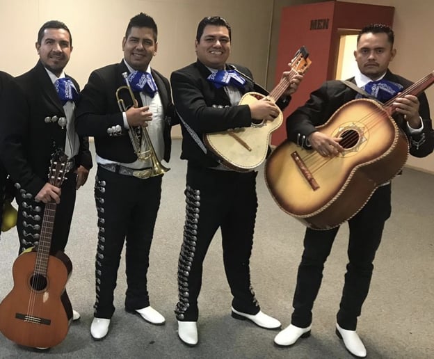 Gallery photo 8 of Mariachi Show Los Reyes