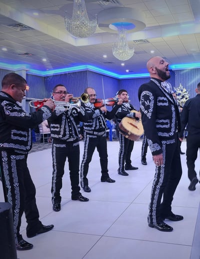 Gallery photo 4 of Mariachi Son De Mexico