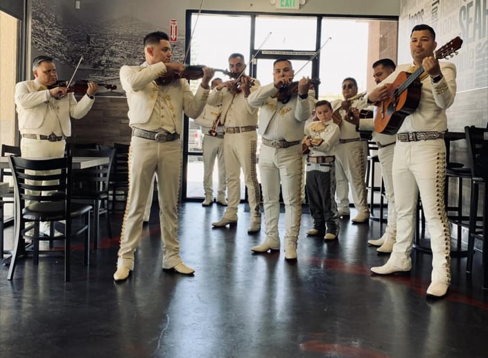 Gallery photo 4 of Mariachi Tierra Caliente