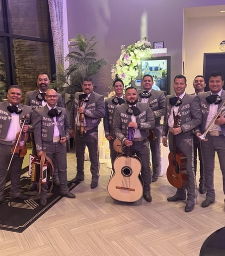 Gallery photo 1 of Mariachi Tierra Caliente