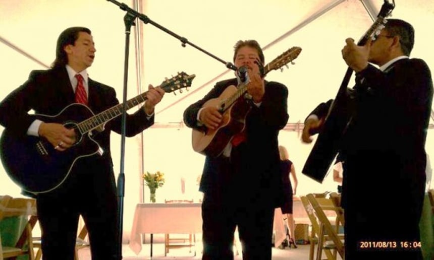 Gallery photo 18 of Mariachi Trio Estrellas De Oro