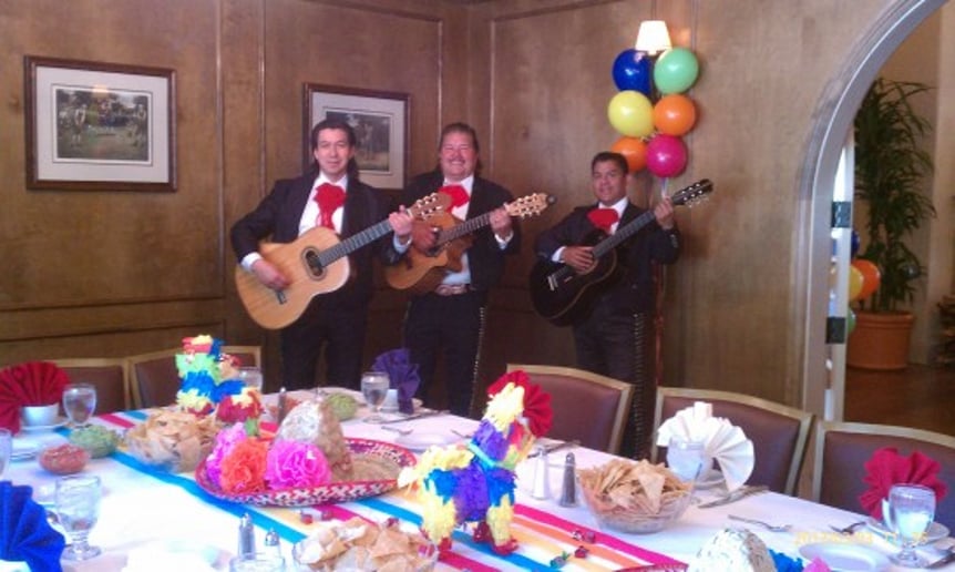 Gallery photo 8 of Mariachi Trio Estrellas De Oro