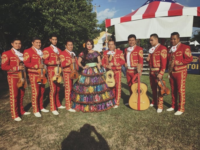 Gallery photo 4 of Mariachi Xochipilli