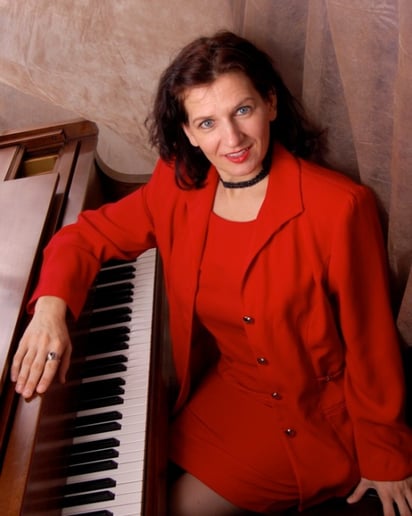 Gallery photo 3 of MariaMusic