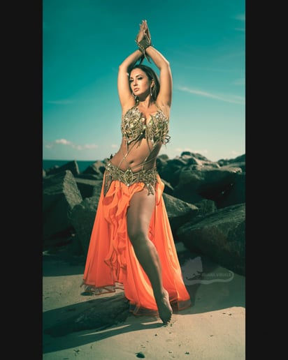 Gallery photo 6 of Mariana Oriental Dancer and Entertainer