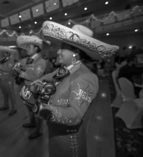 Gallery photo 2 of Mariela Sings