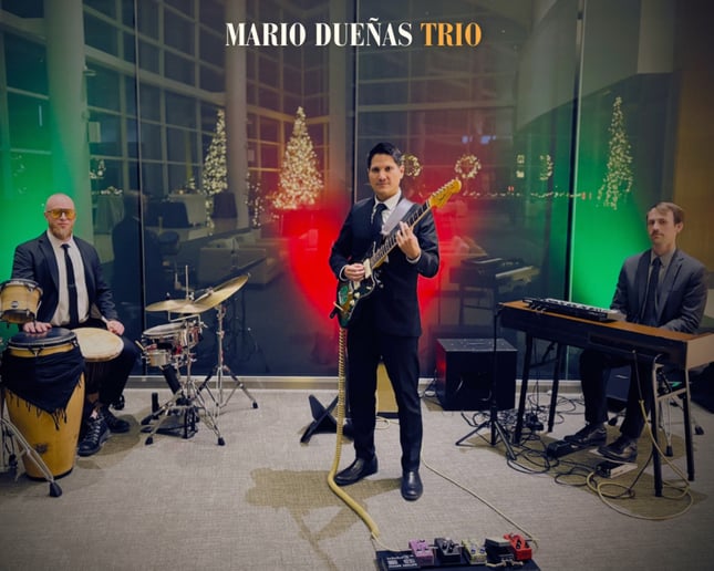Gallery photo 5 of Mario Dueñas