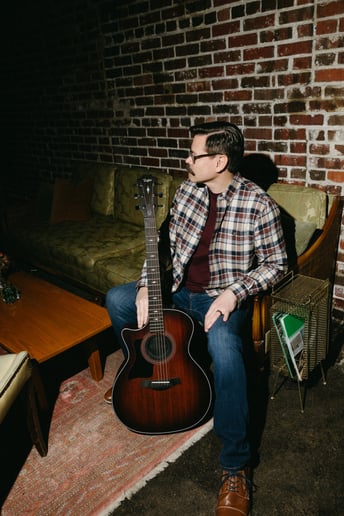 Gallery photo 10 of Mario Mata - Acoustic Cover Artist