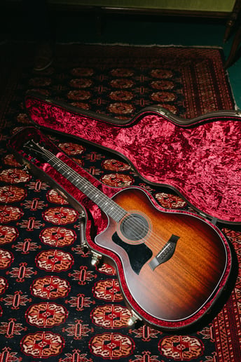 Gallery photo 13 of Mario Mata - Acoustic Cover Artist