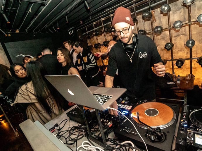Gallery photo 6 of Mario The DJ