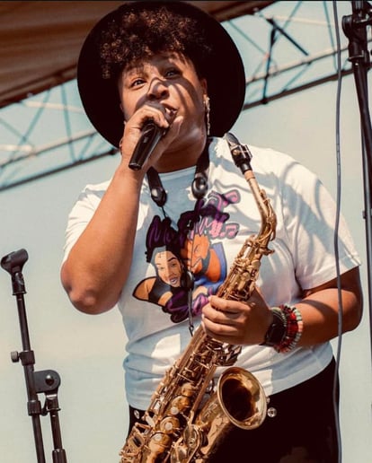 Gallery photo 4 of MaritalSax