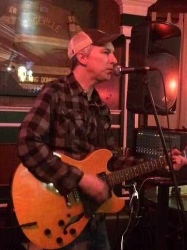 Gallery photo 10 of Mark Solo/Love & Solo Duo