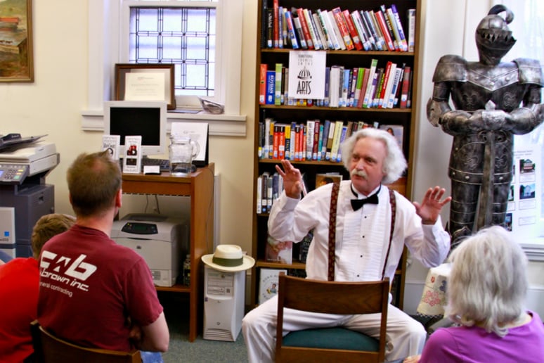 Gallery photo 6 of Mark Twain Reflects