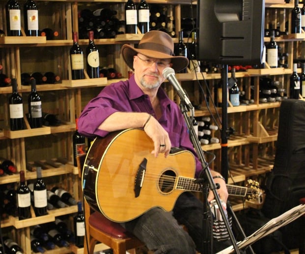 Gallery photo 2 of Mark Vormittag Solo Musician