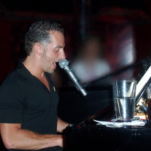 Gallery photo 1 of Shake Rattle & Roll Pianos